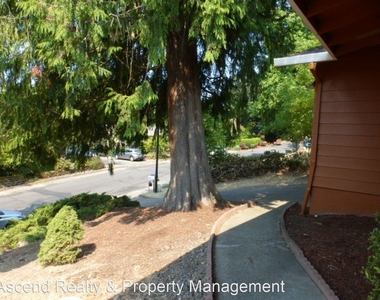 7085 Sw Shady Ct - Photo Thumbnail 2