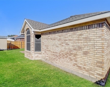 601 Magnolia Trail - Photo Thumbnail 13