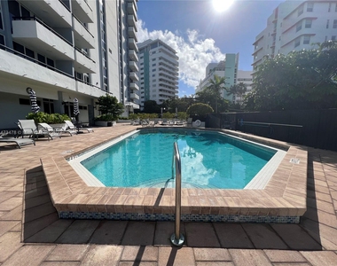 3200 Collins Ave - Photo Thumbnail 37