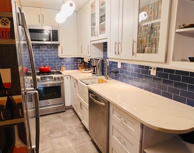 417 East 90th Street - Photo Thumbnail 6