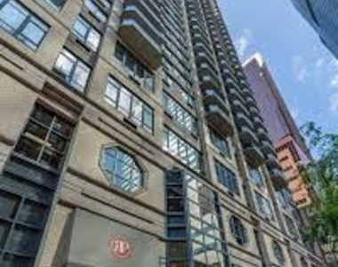 West 48th Street 7TH AVENUE - Photo Thumbnail 10