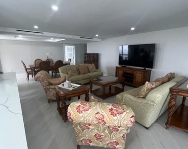 5380 N Ocean Drive - Photo Thumbnail 23