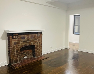 West 55th Street - Photo Thumbnail 1