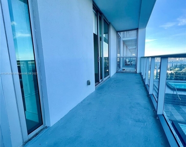 2000 Metropica Way - Photo Thumbnail 28