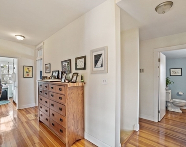 8 Clifton Ave - Photo Thumbnail 19