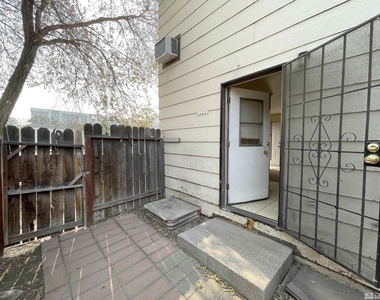 1531 C Street - Photo Thumbnail 5