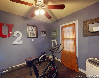 277 E Edgewood Pl - Photo Thumbnail 38