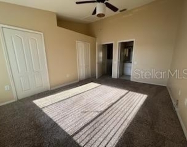 2476 Lake Woodberry Circle - Photo Thumbnail 22