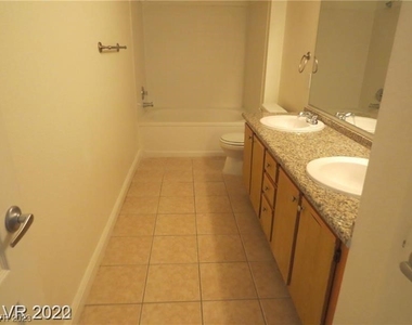 5055 W Hacienda Avenue - Photo Thumbnail 2