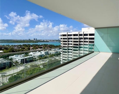 10203 Collins Ave - Photo Thumbnail 34