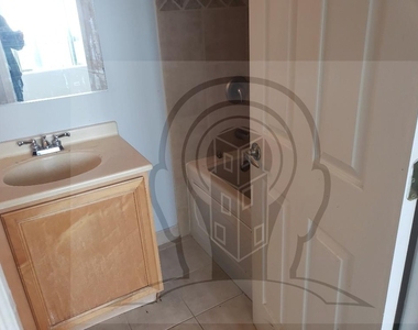 2451 W Howard St - Photo Thumbnail 10