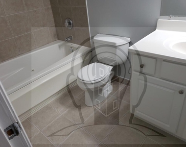 2451 W Howard St - Photo Thumbnail 14