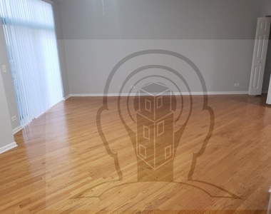 2451 W Howard St - Photo Thumbnail 9