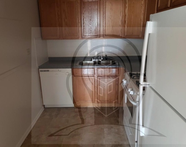 516 W Briar Place - Photo Thumbnail 6