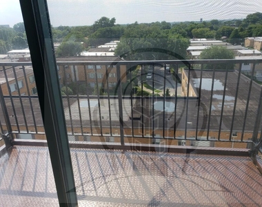 2451 W Howard St - Photo Thumbnail 14