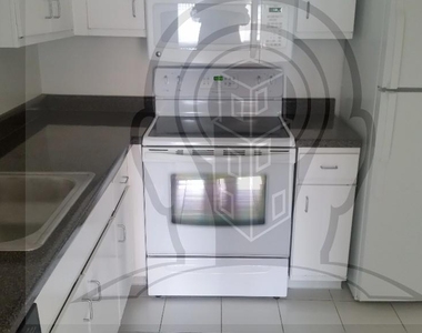 65 E Scott  Chicago, Il. 60610 - Photo Thumbnail 7