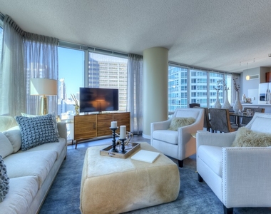 355 E Ohio St. - Photo Thumbnail 10
