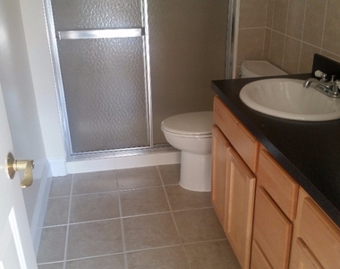 1802 W Belmont - Photo Thumbnail 11