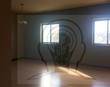 2451 W Howard St - Photo Thumbnail 10