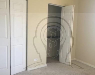 2451 W Howard St - Photo Thumbnail 9