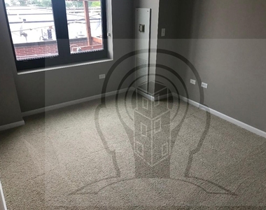2300 South Michigan Ave - Photo Thumbnail 3