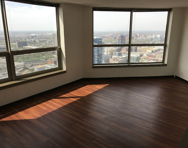 555 W Madison St. - Photo Thumbnail 4