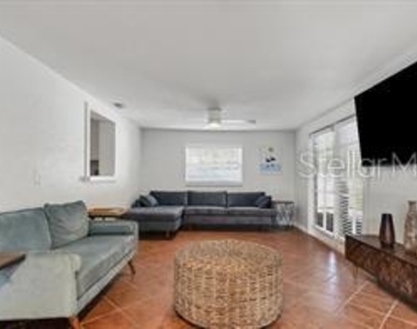 2469 Waldemere Street - Photo Thumbnail 12