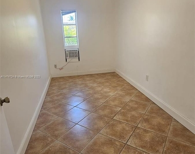 9356 Byron Ave - Photo Thumbnail 13