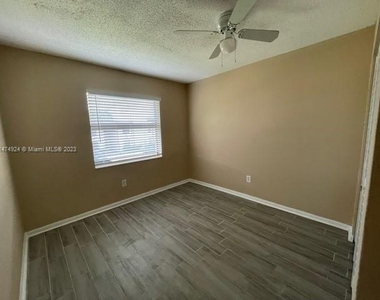 20905 Ne 8th Ct - Photo Thumbnail 27