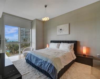 18101 Collins Ave - Photo Thumbnail 25