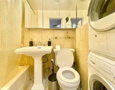 222 Avenue B - Photo Thumbnail 4