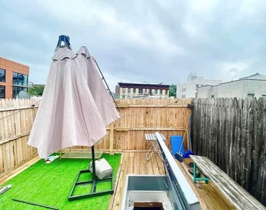 222 Avenue B - Photo Thumbnail 5