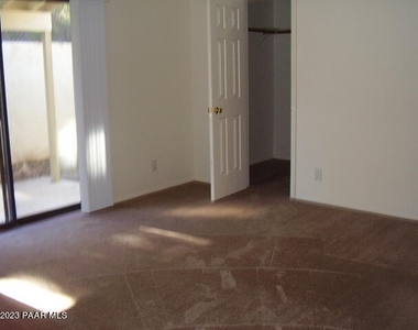 8001 E Long Mesa Drive - Photo Thumbnail 3