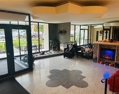 52 Yonkers Terrace - Photo Thumbnail 2