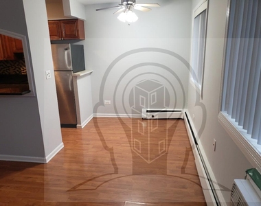 N Kenmore Ave - Photo Thumbnail 7