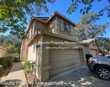 8125 Heritage Meadow Lane - Photo Thumbnail 0