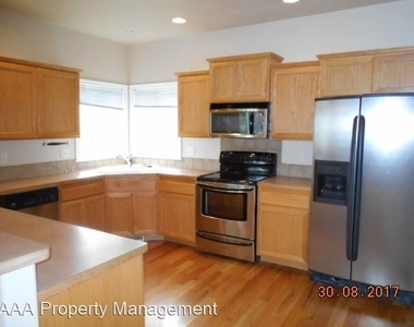 3685 N Buckstone Ave - Photo Thumbnail 1