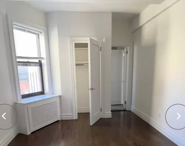 25 West 68th Street - Photo Thumbnail 3