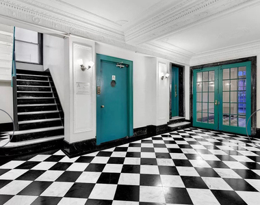 117 West 13th Street - Photo Thumbnail 5