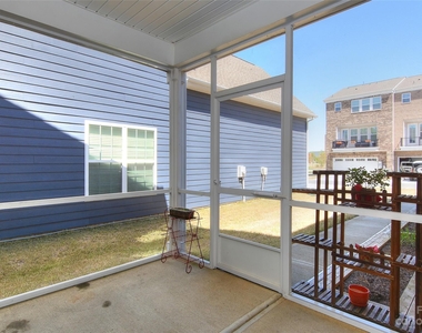 8017 Cornhill Avenue - Photo Thumbnail 22