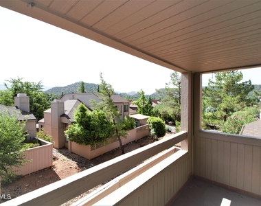 1360 Vista Montana Road - Photo Thumbnail 24