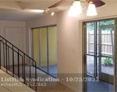 3547 Loquat Ave - Photo Thumbnail 17