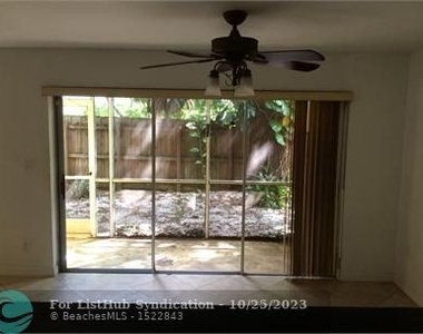 3547 Loquat Ave - Photo Thumbnail 1