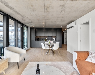 215 Rue Murray #604 - Photo Thumbnail 4