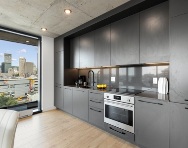 215 Rue Murray #604 - Photo Thumbnail 2