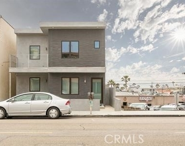 1331 Manhattan Avenue - Photo Thumbnail 0