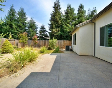 3404 Carson Ave - Photo Thumbnail 17