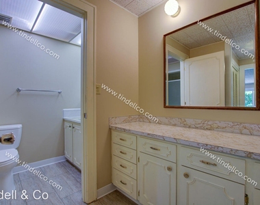 2412 Sw Miles Ct, - Photo Thumbnail 21