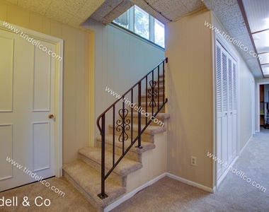 2412 Sw Miles Ct, - Photo Thumbnail 14