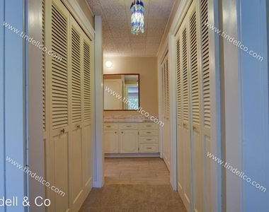 2412 Sw Miles Ct, - Photo Thumbnail 20